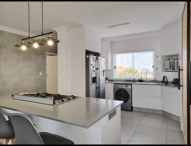 3 BEDROOM APARTMENT FOR SALE IN HALFWAY GARDENS